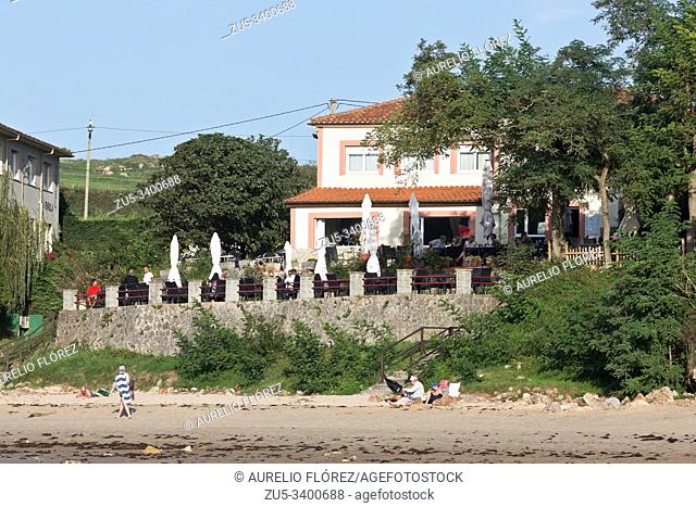 The Beach of Poo, is located in Poo, in the western half of the Llanes council, Asturias. It is framed on the beaches of the Eastern Coast of Asturias