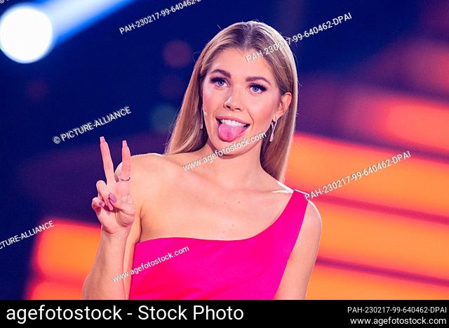 17 February 2023, North Rhine-Westphalia, Cologne: Victoria Swarovski, host, gestures during the get-to-know-you show at the beginning of the 16th season of the...