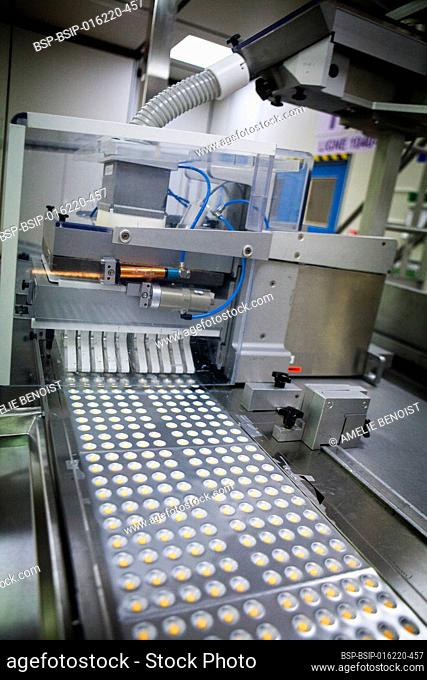 Pharmaceutical production unit specializing in the packaging and distribution of tablets