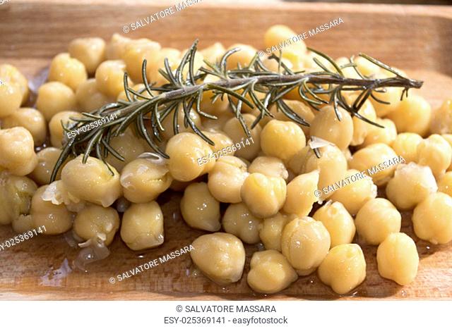 vegetarian diet and recipes with chickpeas at the rosemary