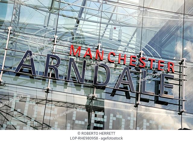 England, Greater Manchester, Manchester, Manchester Arndale, the UK's largest inner-city shopping centre, located in the heart of Manchester City Centre