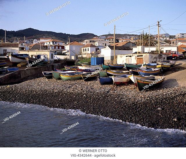 Portugal, Madeira, P-Canical, Ortsansicht, Fischerhafen, Boote, Portugal, Madeira, P-Canical, village view, fishing port, boats - Canical, Madeira, Portugal