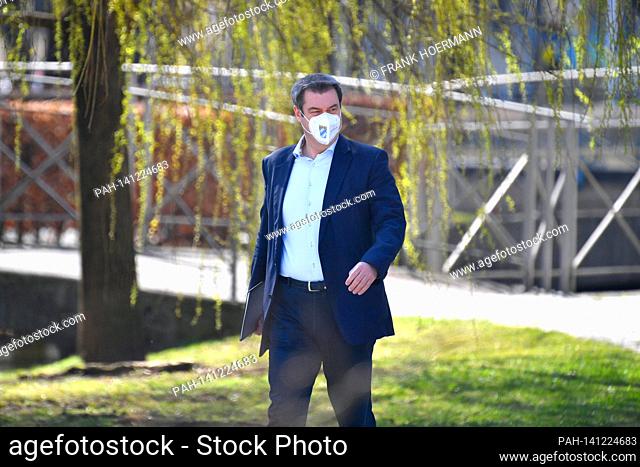 Markus SOEDER (Prime Minister Bavaria and CSU Chairman) walks on foot from the State Chancellery to the Prince Carl Palais, single image, trimmed single motif