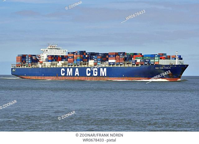 Containership CMA CGM Fidelio