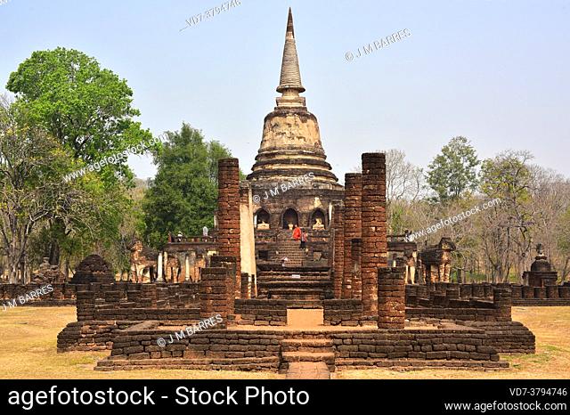 Si Satchanalai Historical Park, Wat Chang Lom (13th century), World Heritage. Sukhothai province, Thailand
