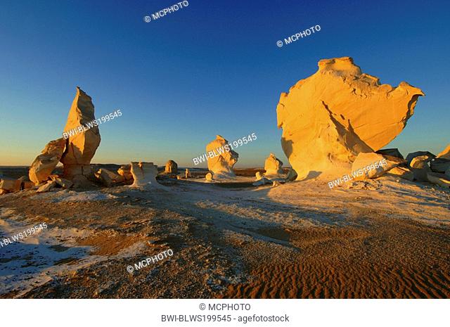 rock formation in desert landscape in evening light, Egypt, White Desert National Park