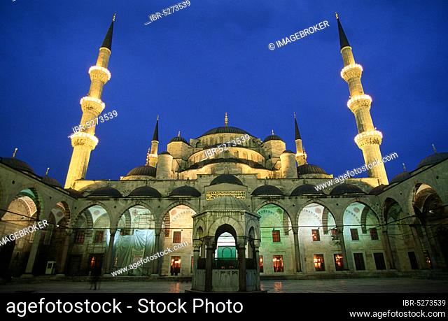Fountain, Sultan Ahmed, courtyard, Blue Mosque, Istanbul, Turkey, Asia