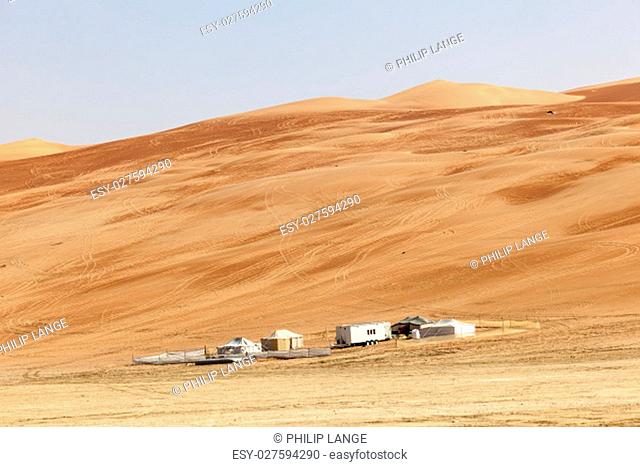 Desert camp at the Moreeb Dune in Liwa Oasis area. Emirate of Abu Dhabi, United Arab Emirates, Middle East