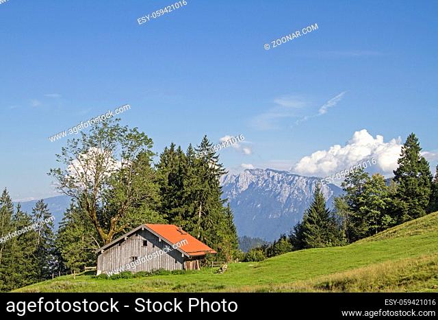 Die idyllische Schoißer Alm liegt nördlich des Brünnstein in den Bayrischen Alpen