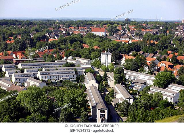 View of the Buer district, former mining town Schuengelberg, Gelsenkirchen, North Rhine-Westphalia, Germany, Europe