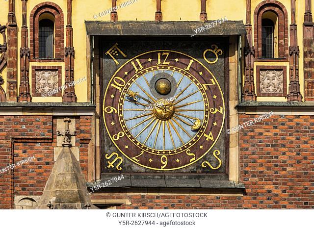 Astronomical clock on the Eastern facade of the Town Hall from the year 1580. The Old Town Hall of Wroclaw stands at the center of the city’s Market Square