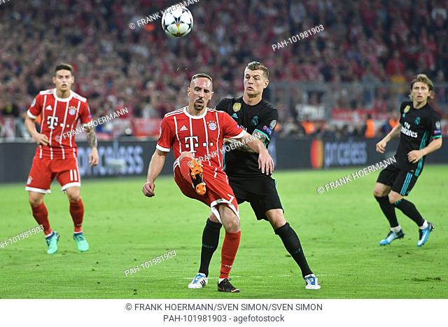 Franck RIBERY (FC Bayern Munich), action, duels versus Toni KROOS (Real Madrid), Champions League, semi-finals, Bayern Munich (M) - Real Madrid (REAL) 1-2
