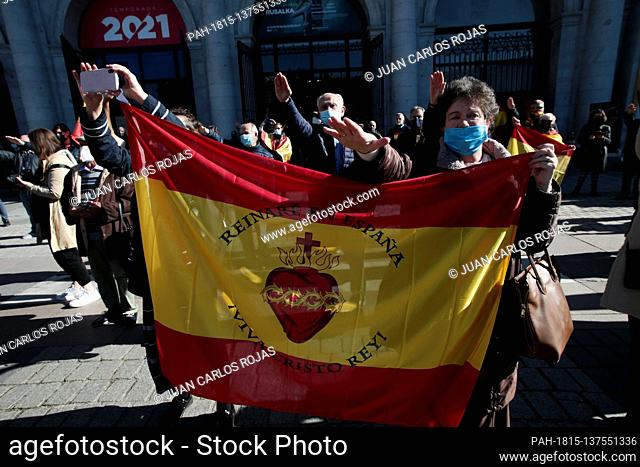 Madrid, Spain; 22/11/2020.- ""I will reign in Spain ... Long live Christ the King"" text on the flag..Tribute to the coup general Francisco Franco on the...