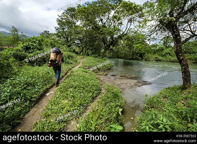 Río Cuatro Chorros, Lancetillo - La Parroquia, Franja Transversal del Norte , departamento de Quiché, Guatemala