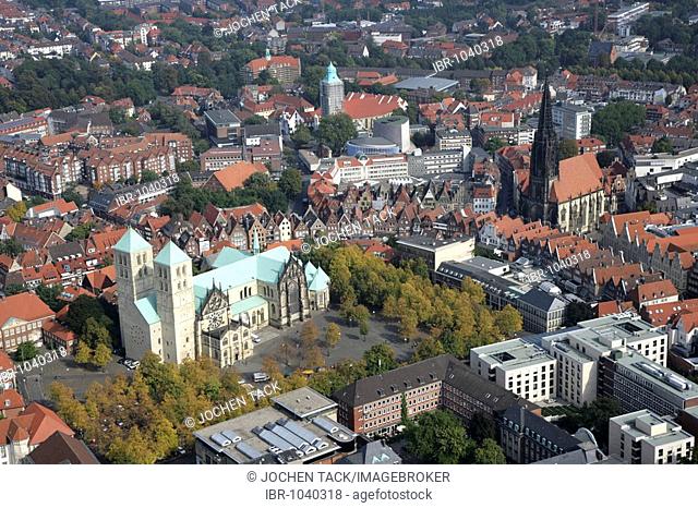 St. Paulus Cathedral in the centre, Lambertikirche Church at Prinzipalmarkt Market, city centre of Muenster, North Rhine-Westphalia, Germany, Europe