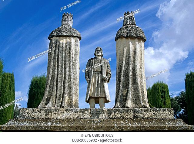 Alcazar de los Reyes Cristianos, Statue of Christopher Columbus, King Ferdinand and Queen Isabella,