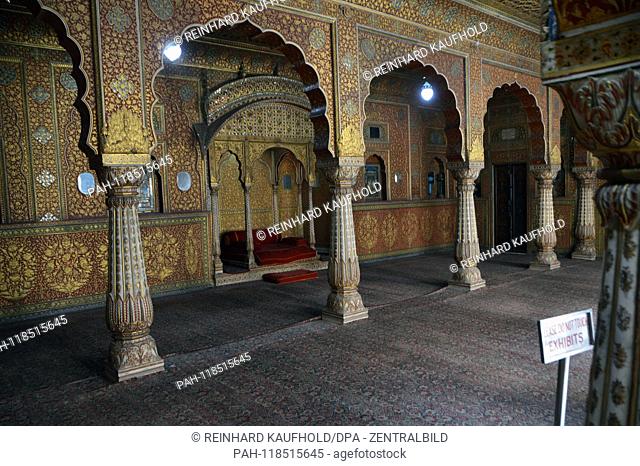 Ornate interior decoration in the city palace ""Junagarh Fort"" (1588) in Bikaner in North India, recorded on 05.02.2019 | usage worldwide