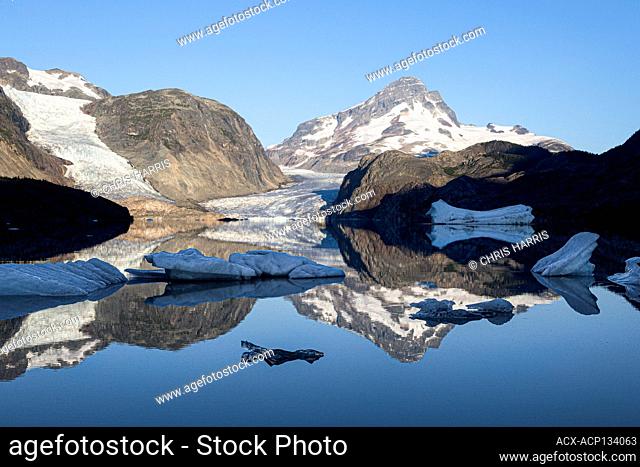 Jascobson Lake, Coast Mountains, Jacobson Glacier, icebergs, climate change, Chilcotin region, British Columbia, Canada