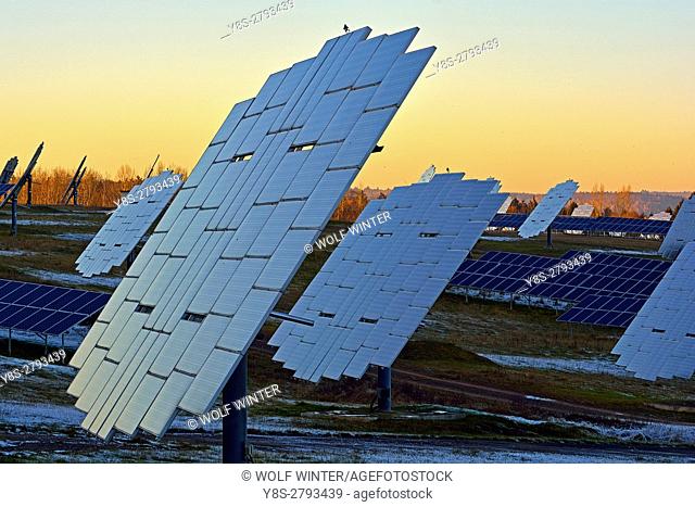 Solarpark Mengeringhausen with static Modules and Modules, that follow the Azimuth of the Sun. They produce electricity in any position and angle