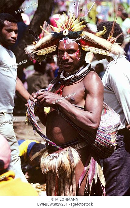 portrait of a man, Tari warrior, Southern Highlands, Papua New Guinea