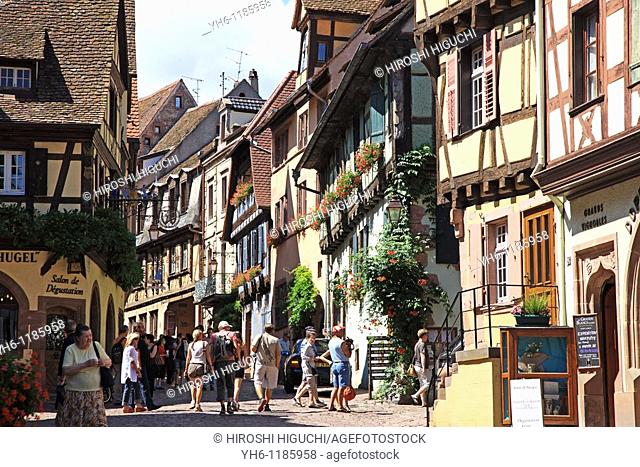 France, Alsace, Riquewihr, Route du Vin d'Alsace