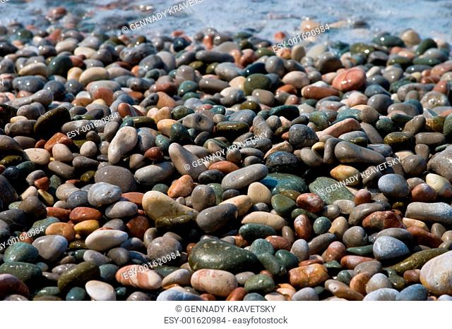 sea pebblees