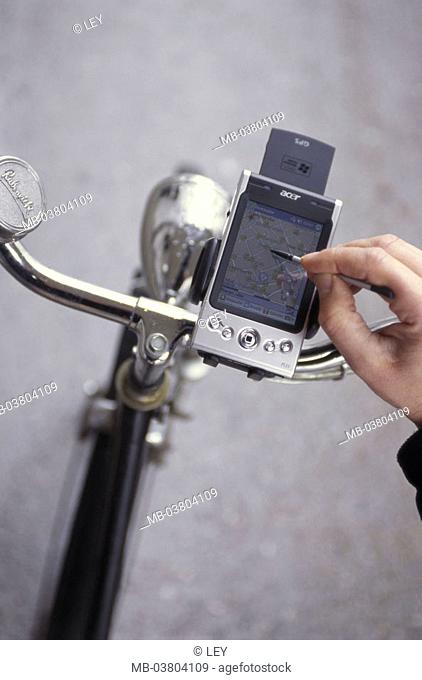 Bicycle, detail, drivers, electronic, Notebook, GPS, Navigationssystem,  Cyclists, hand, Touch Pen, only talks. Bicycle drivers, woman, bicycling, Acer n35