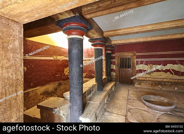Antechamber of the throne room, black round columns, porphyry basin, wooden door, Palace of Knossos, Heraklion, Central Crete, Island of Crete, Greece, Europe