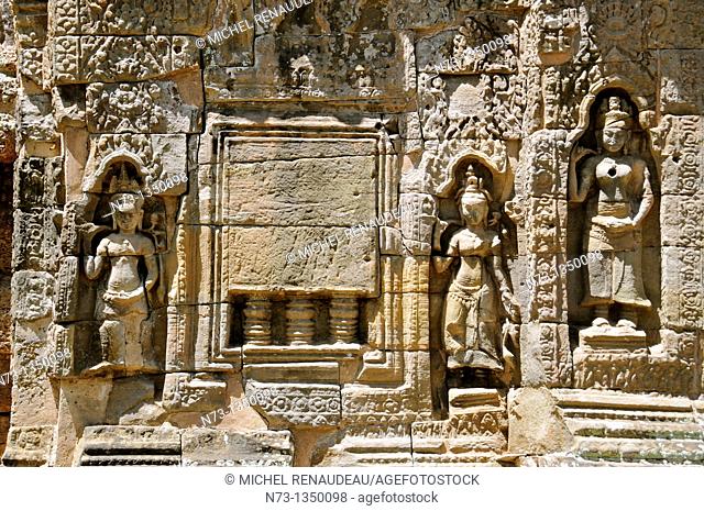 Cambodia, Siem Reap, Angkor classified World Heritage by UNESCO, Bas-Relief on one of the gate of Angkor Thom