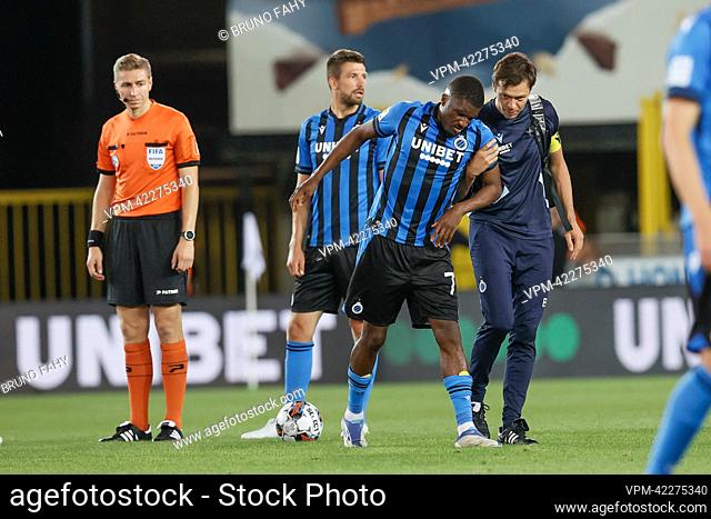 Club's Clinton Mata leaves the pitch after being injured during a soccer match between Club Brugge KV and Cercle Brugge, Friday 02 September 2022 in Brugge