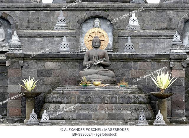 Brahma Asrama Vihara Temple, Buddha statue, Banjar Tega, Melanting, Bali, Indonesia