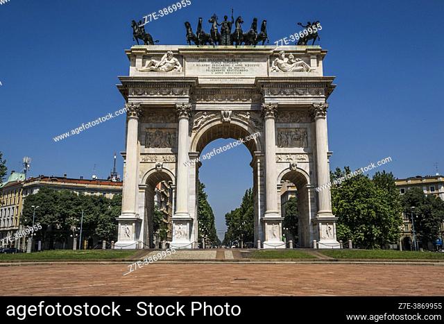 Arco della Pace/Porta Sempione (Arch of Peace). Piazza Sempione, Milan, Metropolitan City of Milan, Lombardy, Italy, Europe