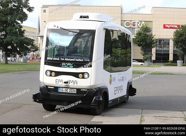11 August 2021, Thuringia, Gera: ""EMMA"" (Electric, Mobile, Markant, Automated) drives through the city centre in front of the Culture and Congress Centre at...
