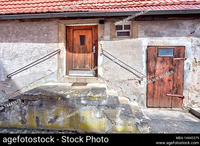 House facade, front door, urban architecture, early summer, Hassfurt, Franconia, Bavaria, Germany, Europe