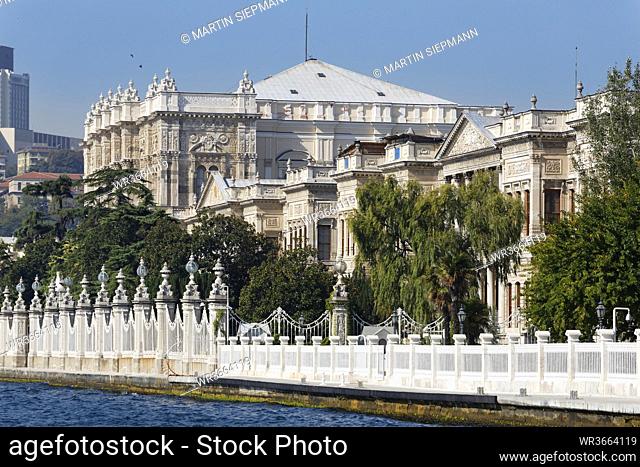 Turkey, istanbul, View of Dolmabahce Palace
