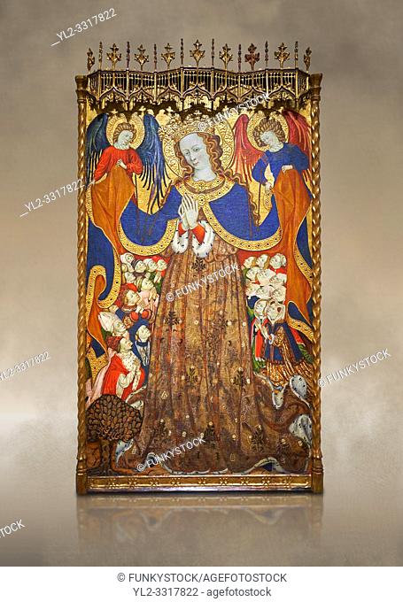Gothic Catalan altarpiece depicting the Madonna of Mercy by Bonant Zaortiga, circa 1430-1440, tempera and gold leaf on wood