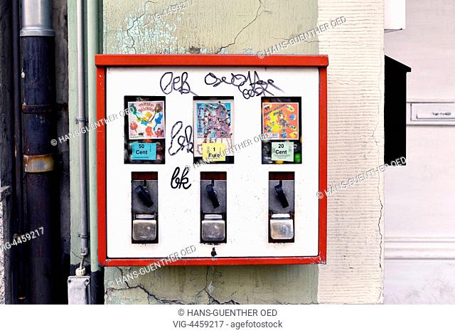 26.06.2014, Unkel, GER, Germany, At this Machine you can buy for money waste - Königswinter, Nordrhein-Westfalen, North Rhin, Germany, 26/06/2014