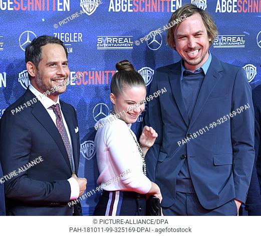 09 October 2018, Berlin: Moritz Bleibtreu (l-r), Jasna Fritzi Bauer and Lars Eidinger come to the world premiere of the film ""Cut off"" at the Kino Zoo Palast