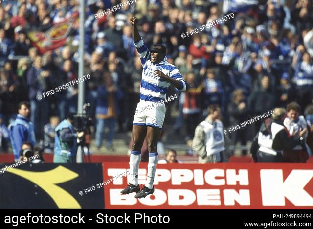 firo, 04/12/1997 Fuvuball, football, 1st Bundesliga, season 1996/1997, archive photo, 96/97 archive images, MSV Duisburg - BVB