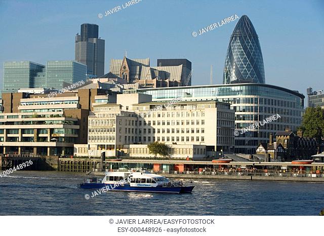 Custom House, office buildings, Swiss Re headquarters by architect Norman Foster, London. England, UK