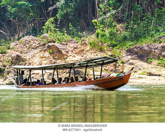 Boat on Tembeling River, rainforest, jungle, Kuala Tahan, Taman Negara, Malaysia
