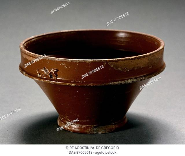 Small terra sigillata bowl from the imperial age. Roman Civilisation, 1st century BC-5th century AD.  Bologna, Museo Civico Archeologico (Archaeological Museum)