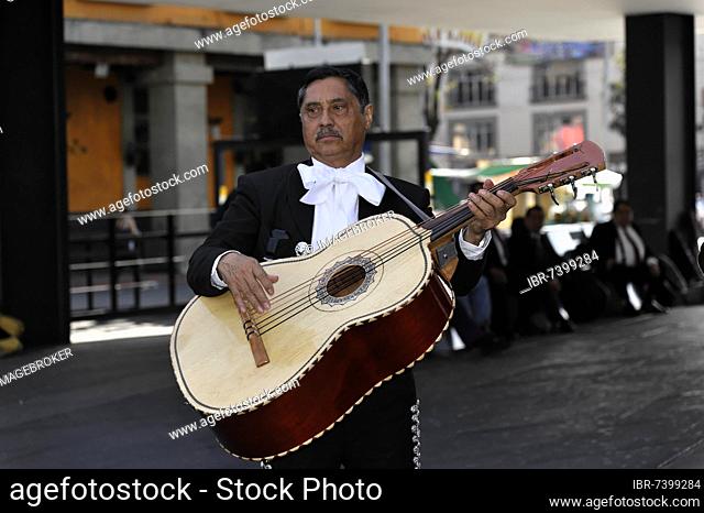 Mexican musicians at Plaza Garibaldi, Mexico City, Distrito Federal, Mexico, Central America