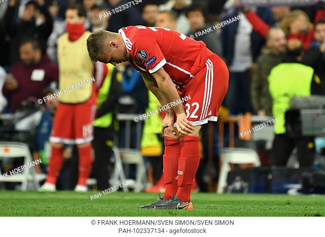 Joshua KIMMICH (Bayern Munich), disappointment, frustrated, disappointed, frustratedriert, dejected , , action, single action, single image, cut out, full body