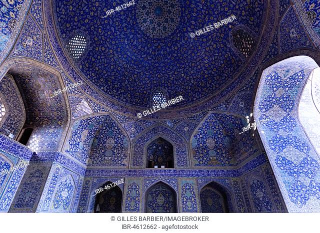 Inside Masjed-e Shah or Shah Mosque, Naqsh-e Jahan or Imam Square, Esfahan, Iran