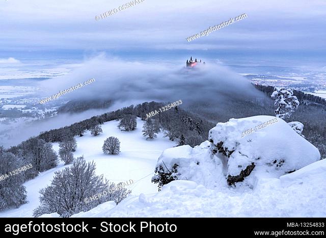 Hohenzollern Castle, winter, snow, ice, fog, Swabian Alb, Baden-Wuerttemberg, Germany, Europe
