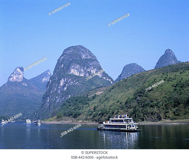 Tour Boat, Typical Scenery, Limestone Mountains, Li River, Guilin, Yangshou, Guangxi Province, China