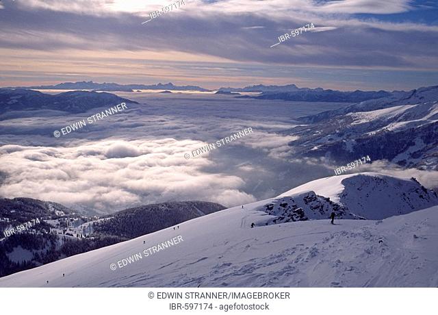 Skiers, Faschaunereck, Hohe Tauern Range, Carinthia, Austria, Europe