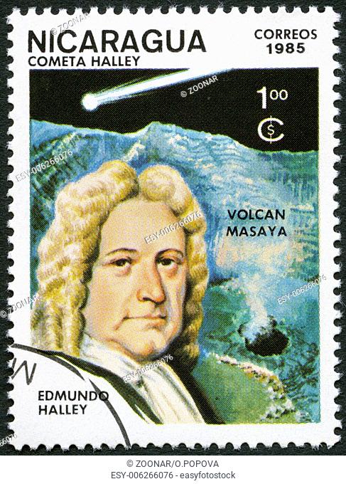 NICARAGUA - 1985: shows Edmond Halley (1656-1742) and Halley's Comet