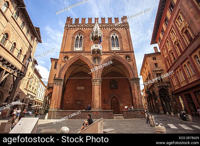 BOLOGNA, ITALY: Porta Ravegnana in Bologna: an ancient building in the italian city